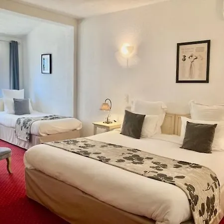 Hotel Porte De Camargue 2*